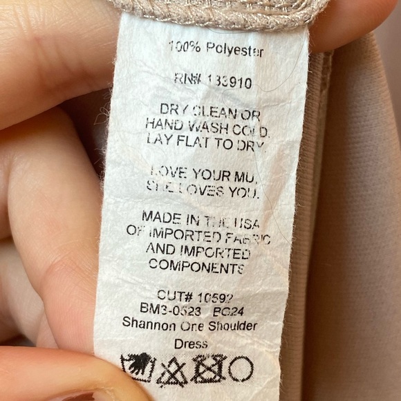 Show Me Your Mumu Shannon One Shoulder Dress Size M Maxi Wedding Neutral Chic - Picture 10 of 10